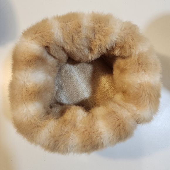 Faux Fur Caramel Winter Bucket  hat - Picture 2 of 7